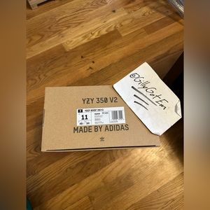 SOLD - Size 11 - adidas Yeezy Boost 350 V2 Low Onyx
